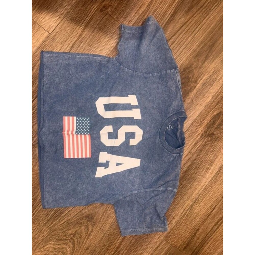 Women’s USA t shirt